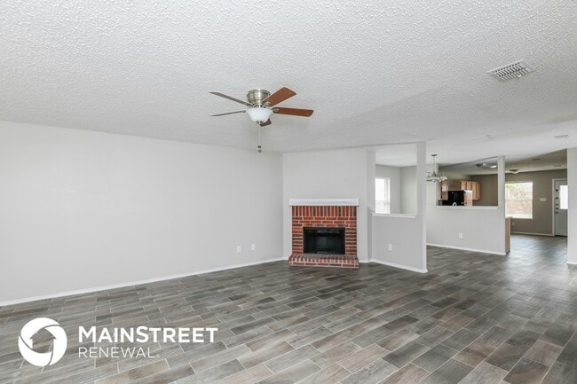6051 Guilia Dr in Grand Prairie, TX - Building Photo - Building Photo