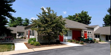 Wallace Court in Waynesboro, PA - Building Photo - Building Photo