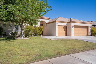 79120 Canterra Dr in La Quinta, CA - Building Photo - Building Photo