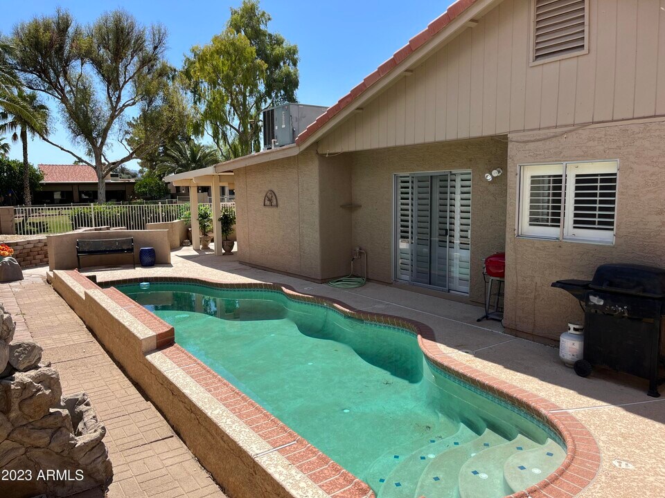 26625 S Lakemont Dr in Sun Lakes, AZ - Building Photo