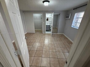 260 NW 48th Ct in Miami, FL - Building Photo - Building Photo