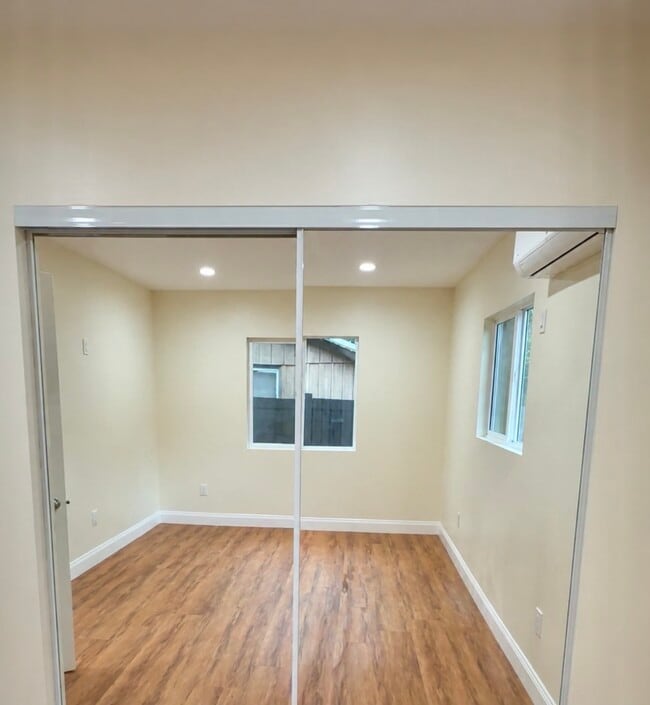 159 N Canyon Blvd in Monrovia, CA - Building Photo - Building Photo