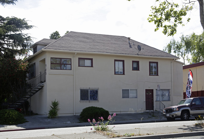 901 59th St in Oakland, CA - Foto de edificio - Building Photo