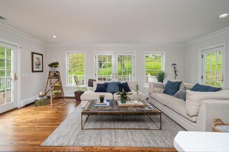 187 Croton Ave in Mt Kisco, NY - Building Photo - Building Photo