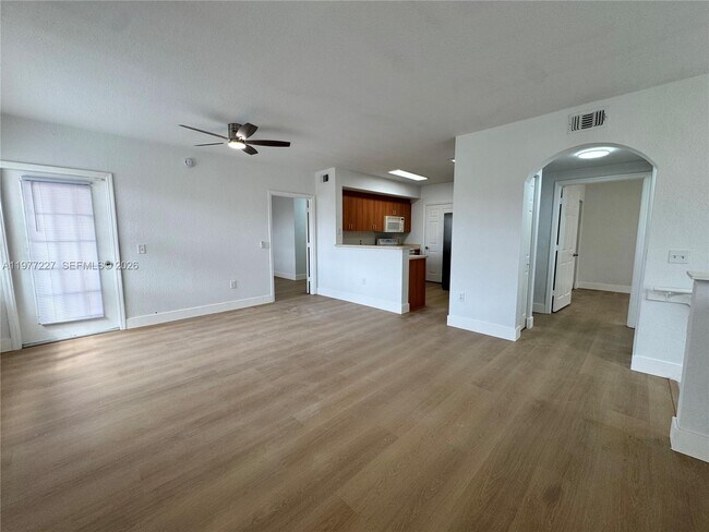 201 Belmont Ln in North Lauderdale, FL - Building Photo - Building Photo