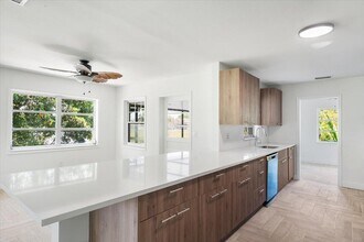 202 Bay St in Port St. Lucie, FL - Building Photo - Building Photo
