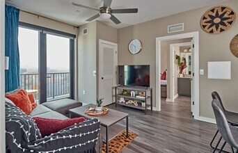 The Standard at Ann Arbor in Ann Arbor, MI - Foto de edificio - Building Photo