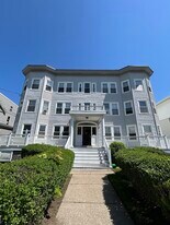 111 Grovers Ave, Unit #2 in Winthrop, MA - Building Photo