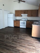 1837 Scott Rd-Unit -#B in New Albany, IN - Building Photo - Building Photo