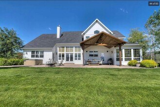 1175 Hard Rock Rd in Corvallis, MT - Building Photo - Building Photo