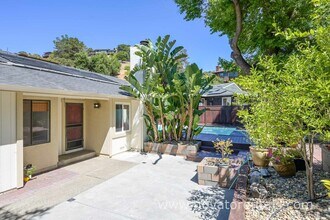 205 Castle Ct in Novato, CA - Building Photo - Building Photo