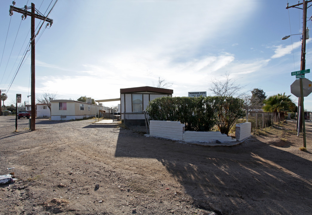 1360 E Bilby Rd in Tucson, AZ - Foto de edificio