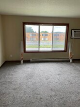 Kaiser East Apartments in St. Cloud, MN - Building Photo - Building Photo