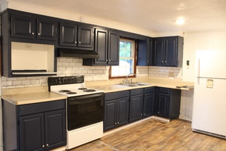 225 Bland St in Rocky Mount, VA - Foto de edificio - Building Photo