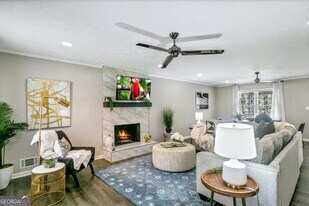 65 Juliana Dr in Ellenwood, GA - Building Photo