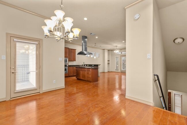 property at 1607 Bass St