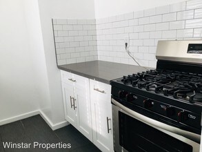 250 Loma Dr in Los Angeles, CA - Building Photo - Building Photo