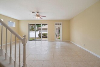 8023 Murano Cir in Palm Beach Gardens, FL - Building Photo - Building Photo