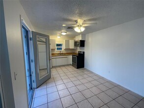 8026 Brocatel Ct in Orlando, FL - Building Photo - Building Photo