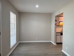 2101 6th Ave N in Texas City, TX - Foto de edificio - Building Photo