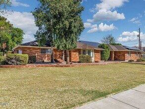 1610 E McLellan Rd in Mesa, AZ - Building Photo - Building Photo
