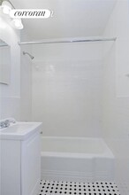 259 W 12th St in New York, NY - Building Photo - Building Photo