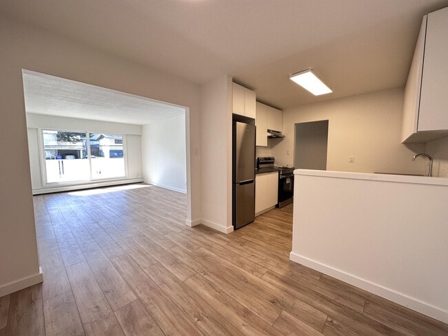 property at 1480-1480 Boundary Crescent