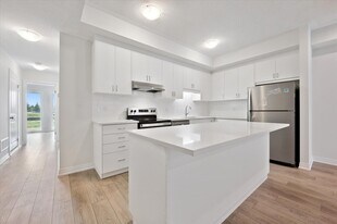 51 Reverie Way in Kitchener, ON - Building Photo