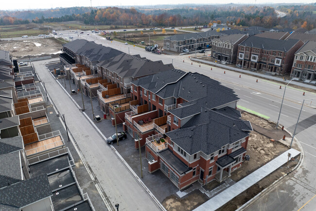 Eagle Nest Mews in Pickering, ON - Building Photo - Building Photo