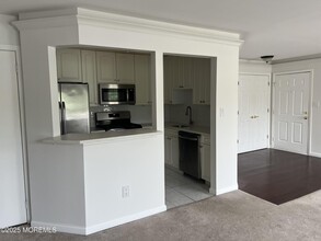 458 Magnolia Ct in Howell, NJ - Building Photo - Building Photo