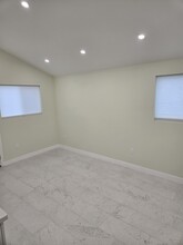471 W Harvard St, Unit A in Glendale, CA - Building Photo - Building Photo