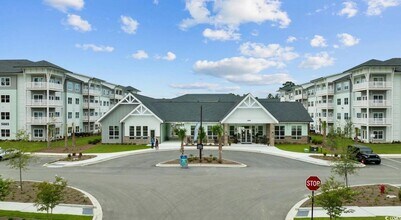 5895 Arbor Isle Wy, Unit B2 in Myrtle Beach, SC - Building Photo - Building Photo