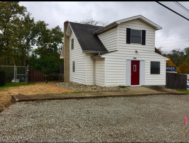 property at 8993 Pippin Rd
