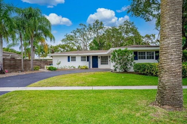 property at 276 SW 7th Ave