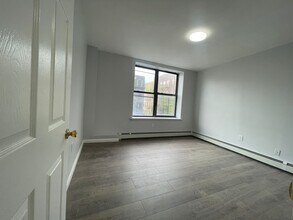 134 Grant Ave, Unit 2B in Jersey City, NJ - Building Photo - Building Photo