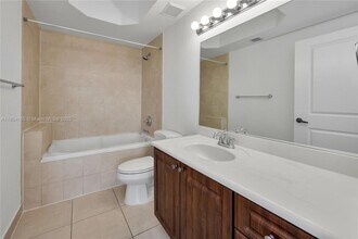 2301 SW 27th Ave, Unit 603 in Miami, FL - Building Photo - Building Photo