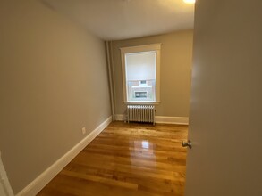 228 South St, Unit 1 in Boston, MA - Foto de edificio - Building Photo