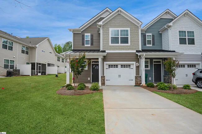 property at 305 Rodessa Ln