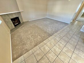 2708 Beaver Creek Ct in Las Vegas, NV - Building Photo - Building Photo