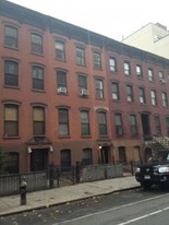 422 E 120th St in New York, NY - Building Photo