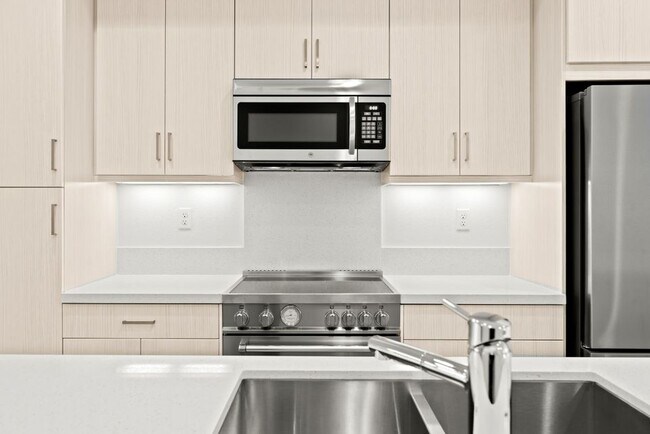 170 Uptown Cir, Unit 170 in Oakland, CA - Building Photo - Building Photo