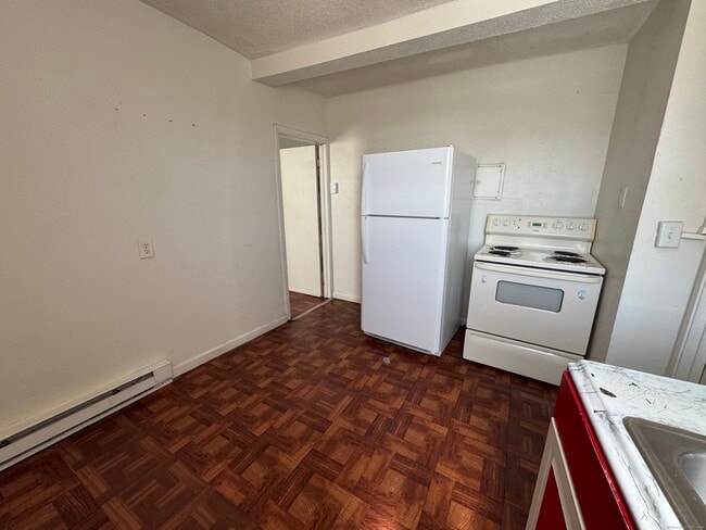 97 Green St in New London, CT - Building Photo - Building Photo