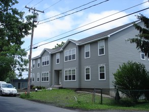 21 Oliver St in Cohoes, NY - Building Photo - Building Photo