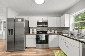 5608 Sunset Ave in Panama City Beach, FL - Building Photo - Building Photo