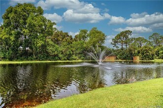 8164 SE Croft Cir, Unit B-7 in Hobe Sound, FL - Foto de edificio - Building Photo