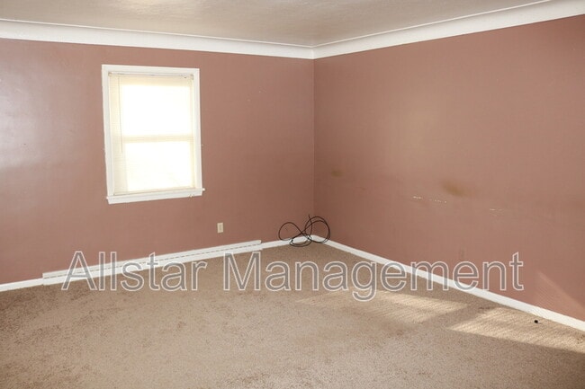 26601 Lakeshore Blvd in Euclid, OH - Building Photo - Building Photo