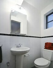 170 E 2nd St in New York, NY - Building Photo - Building Photo