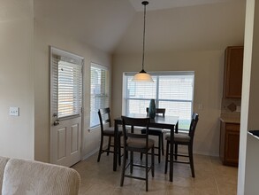 9010 Heather Springs Dr in Spring, TX - Building Photo - Building Photo
