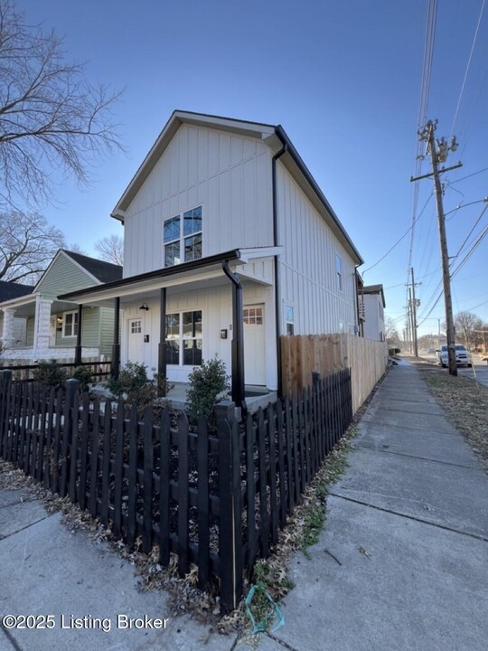 1424 S Hancock St in Louisville, KY - Foto de edificio