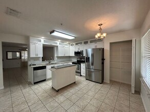 4574 SW 48th Way in Gainesville, FL - Building Photo - Building Photo